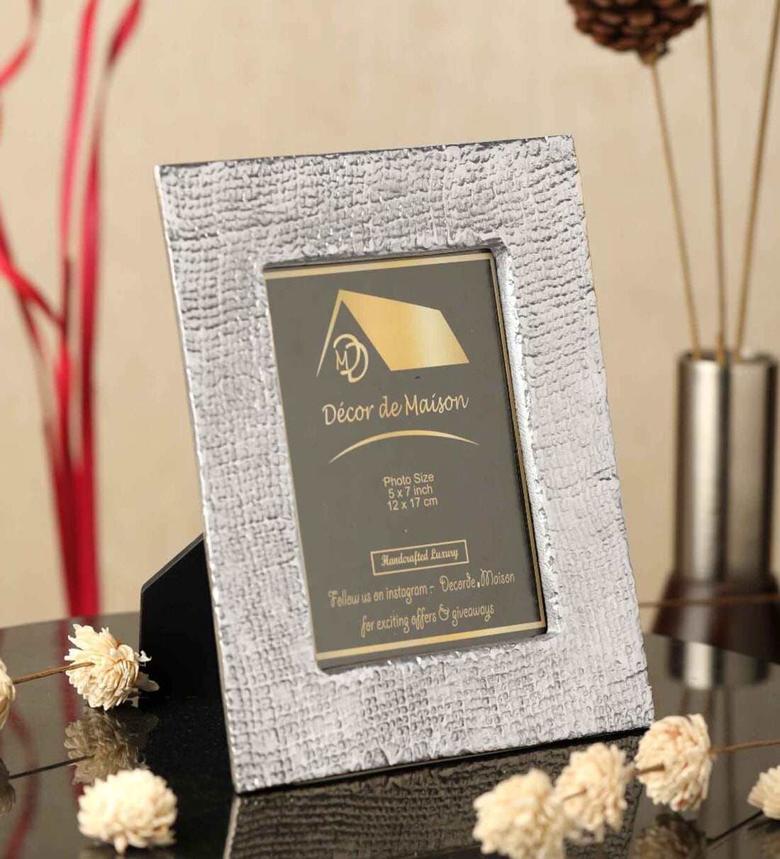 Buy Aluminium Motif Lampost Silver Small Size Photo Frame at 39 OFF by