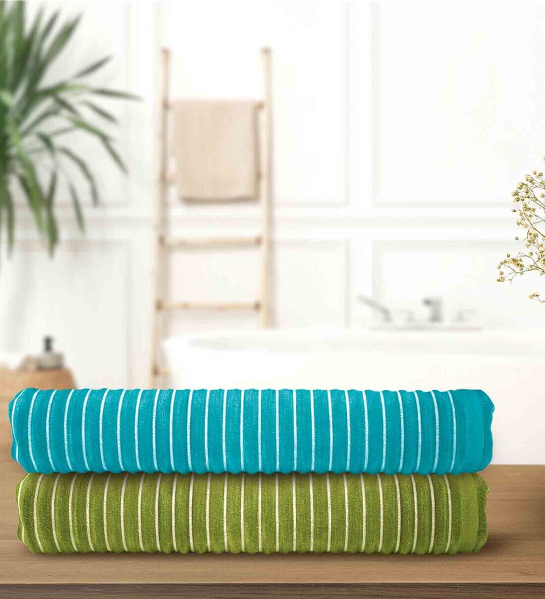 Buy Blue Patterned 500 GSM Cotton Bath Towels (Set of 2) by Sleepyhead