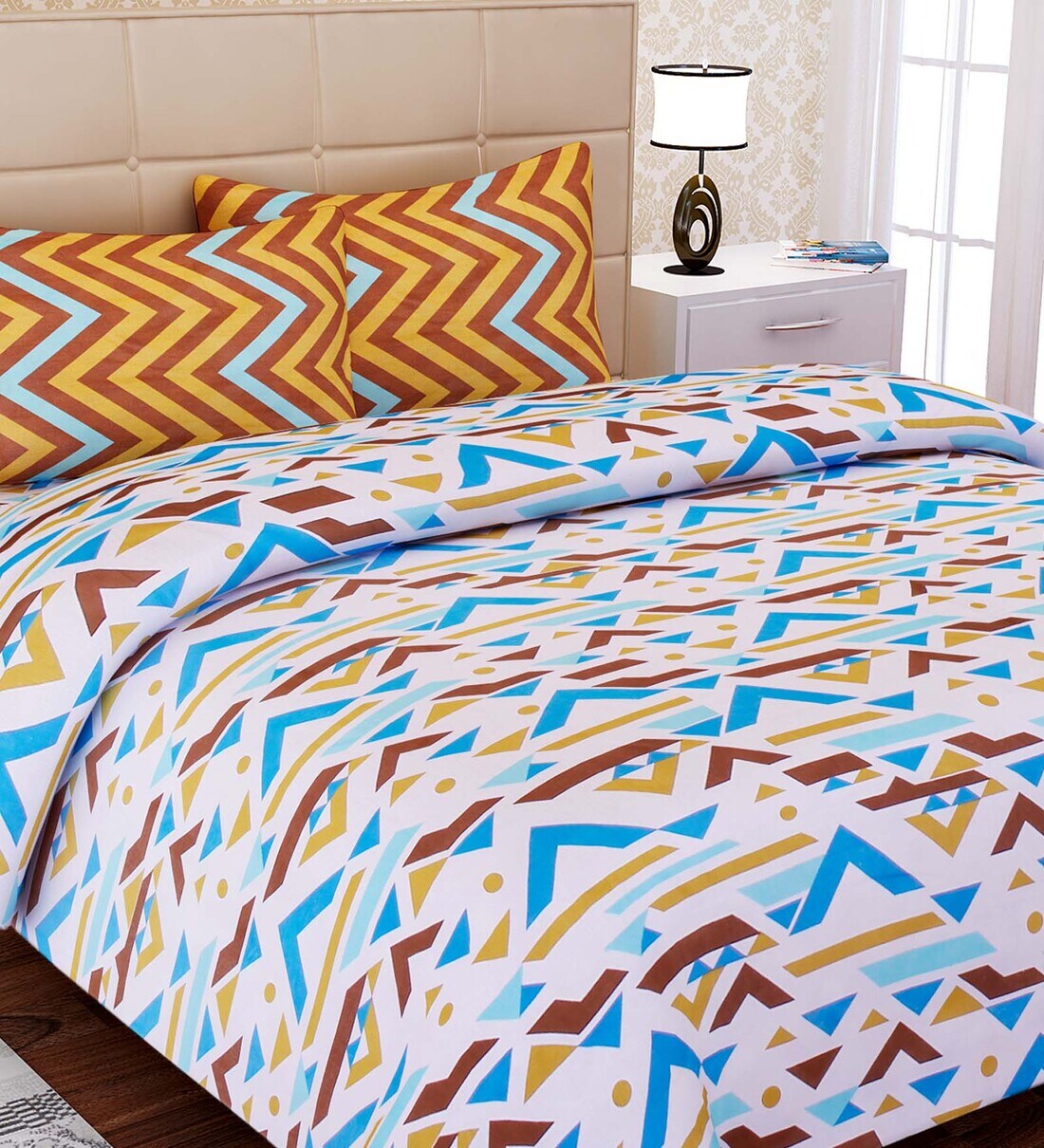 Buy White Geometric 144 TC Cotton Queen Sized Bed Sheets with 2 Pillow