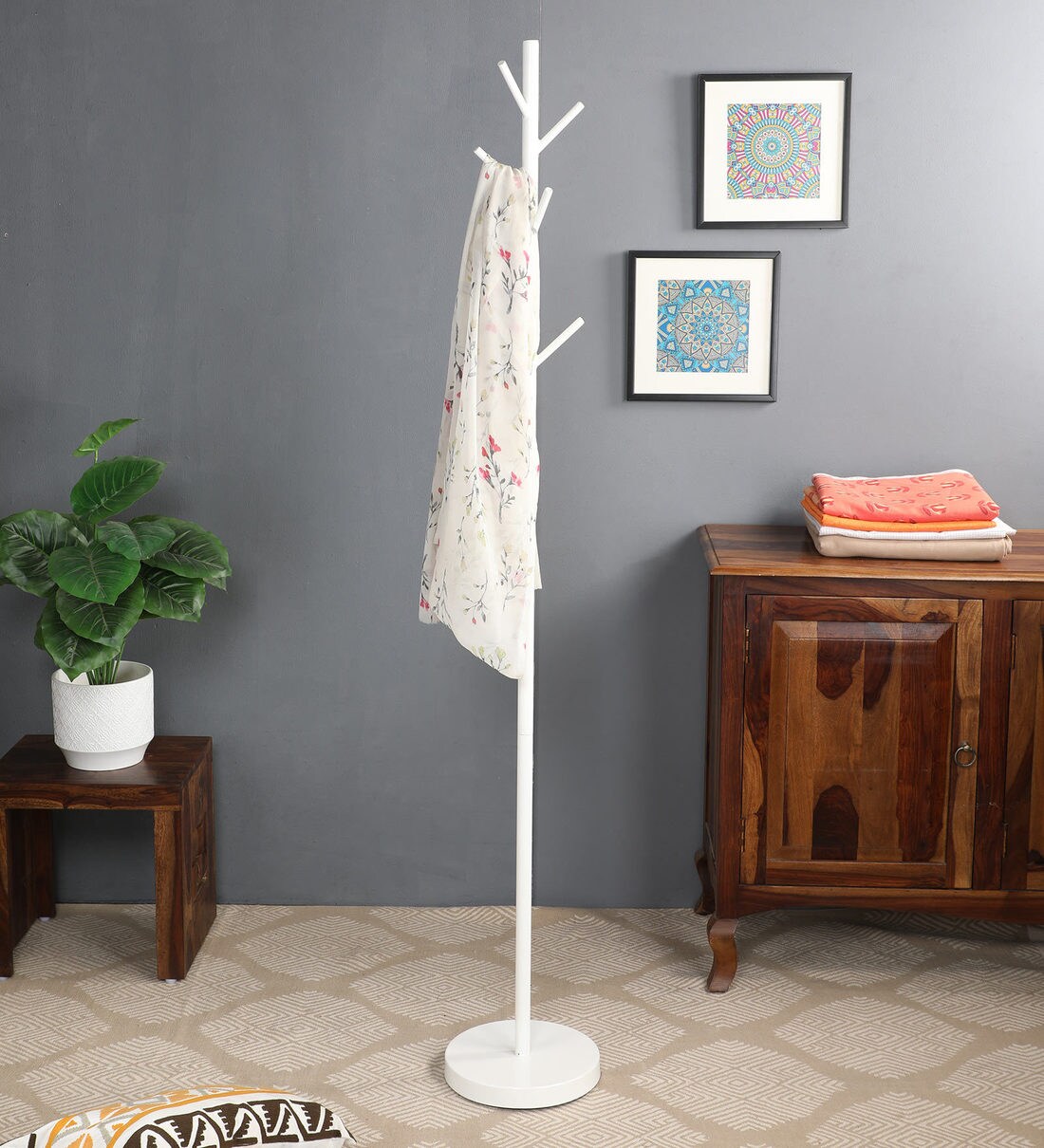 Buy Iron Coat Stand In White By Crust Online Coat Stands Coat