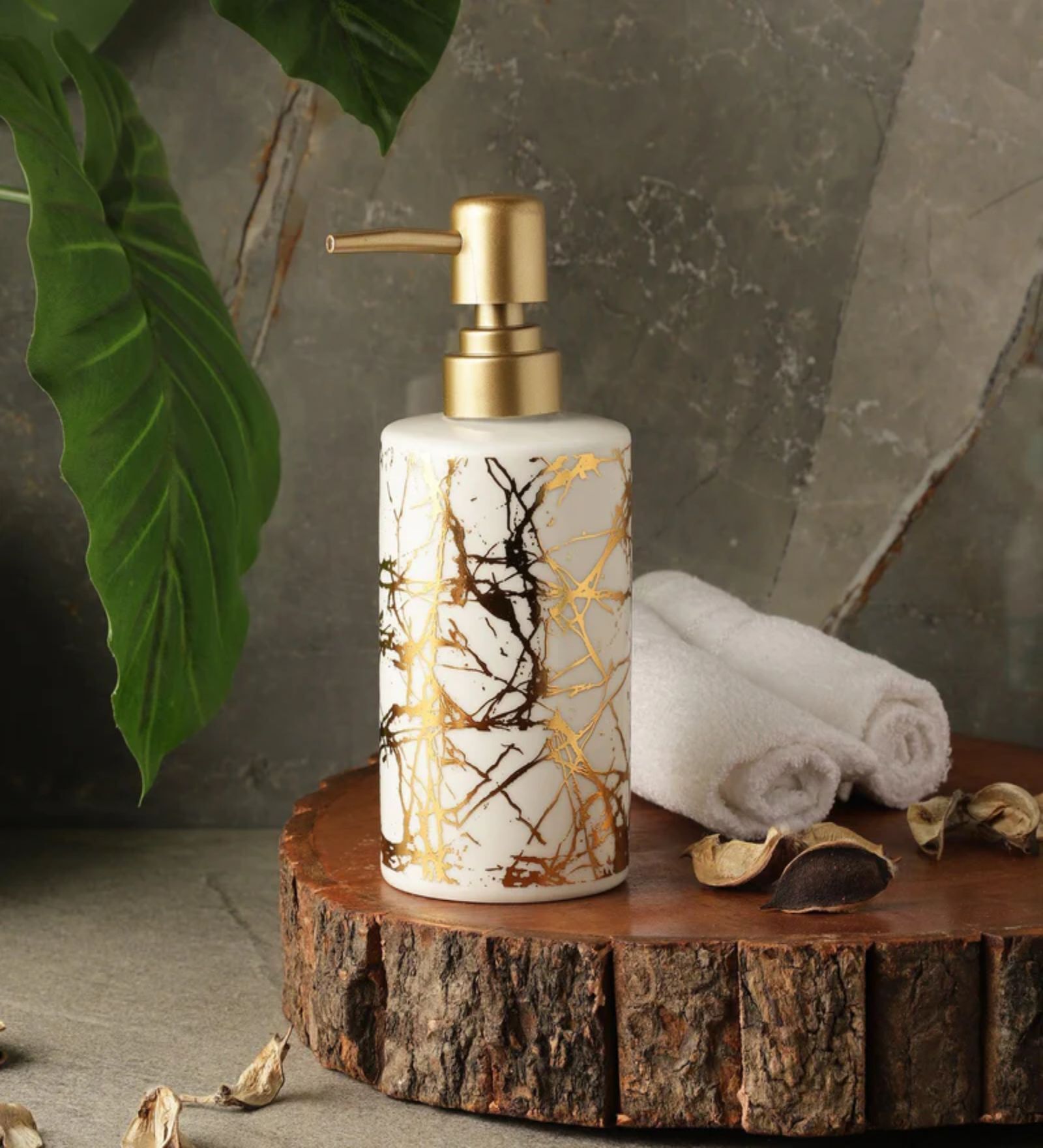 Buy Spider White & Gold Ceramic Bath Set by The Decor Mart Online